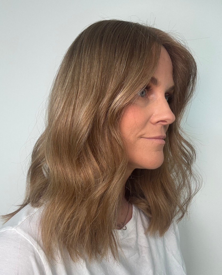 Amber wig — side view