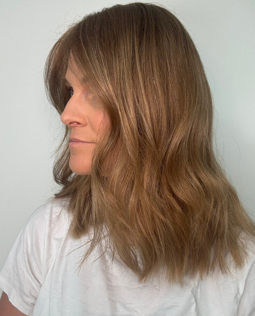 Amber wig — side view
