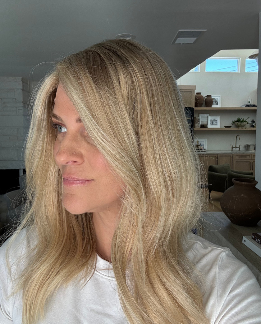 Blair wig — side view