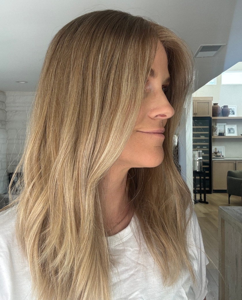 Cassie wig — side view