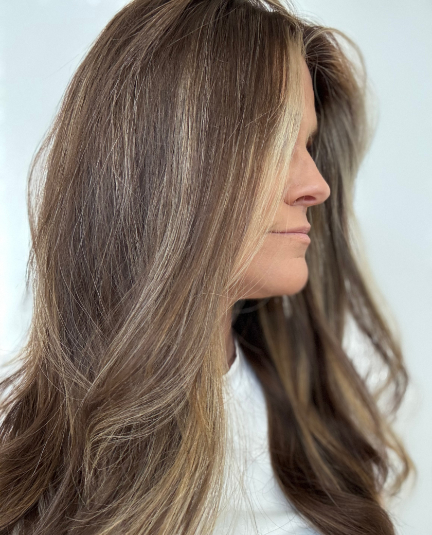 Sienna wig — side view
