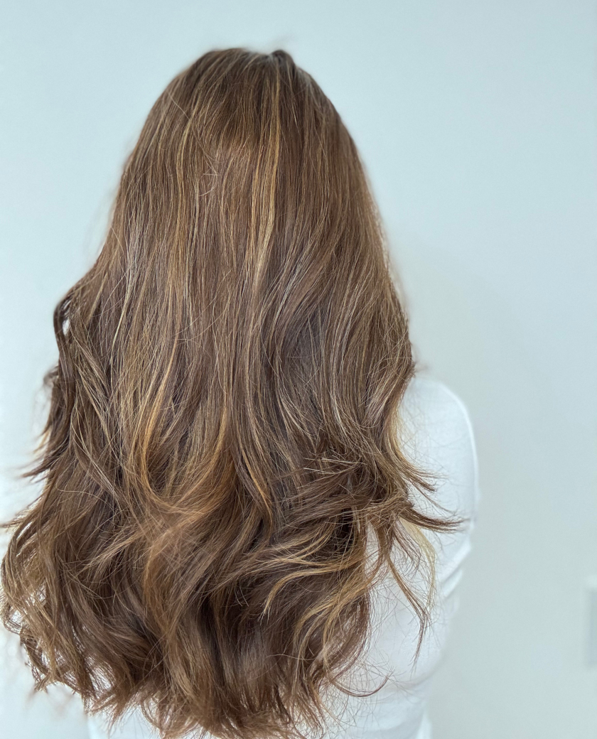 Sienna wig — side view