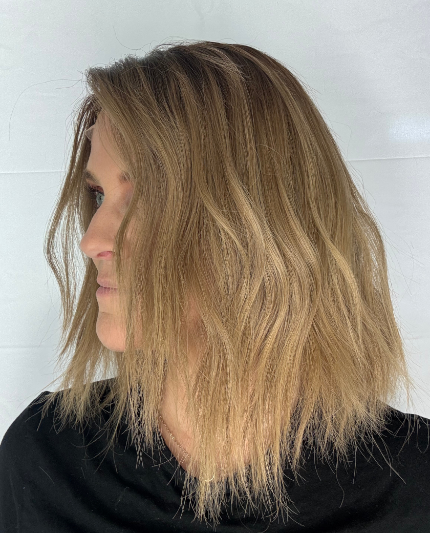 Sloane Short wig — side view