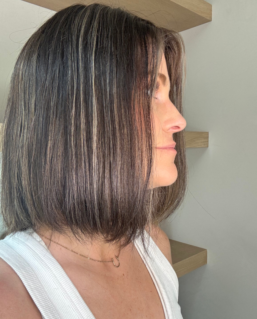 Vivian wig — side view